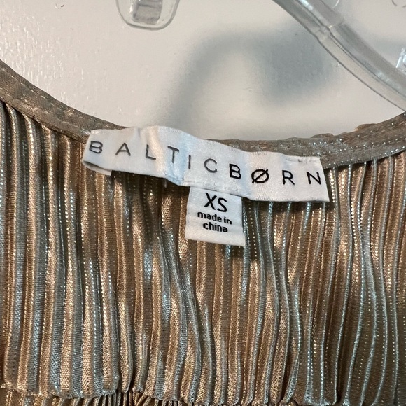 Baltic born gold dress - Picture 3 of 5